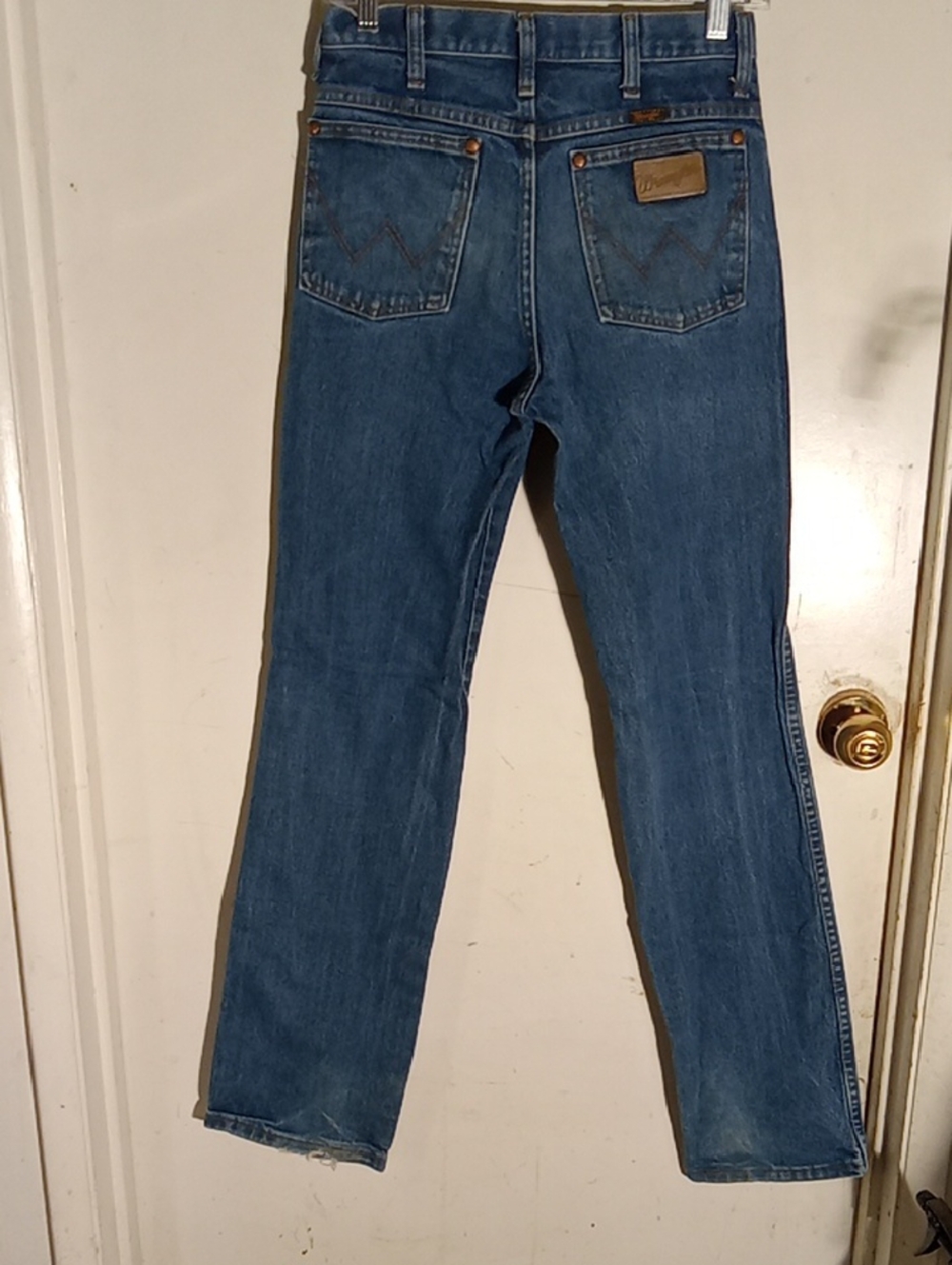 Men's Wrangler Jeans Blue 28-34 Leg In Seam 32 In Like No Stretch